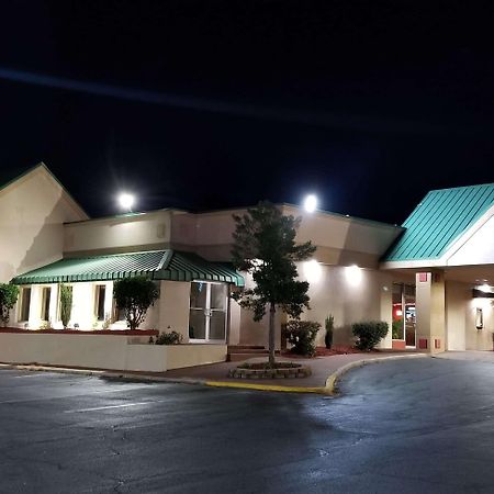 Ramada by Wyndham & Suites Warner Robins Bagian luar foto