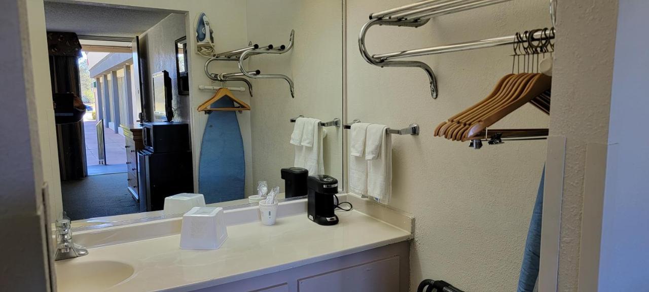 Ramada by Wyndham & Suites Warner Robins Bagian luar foto