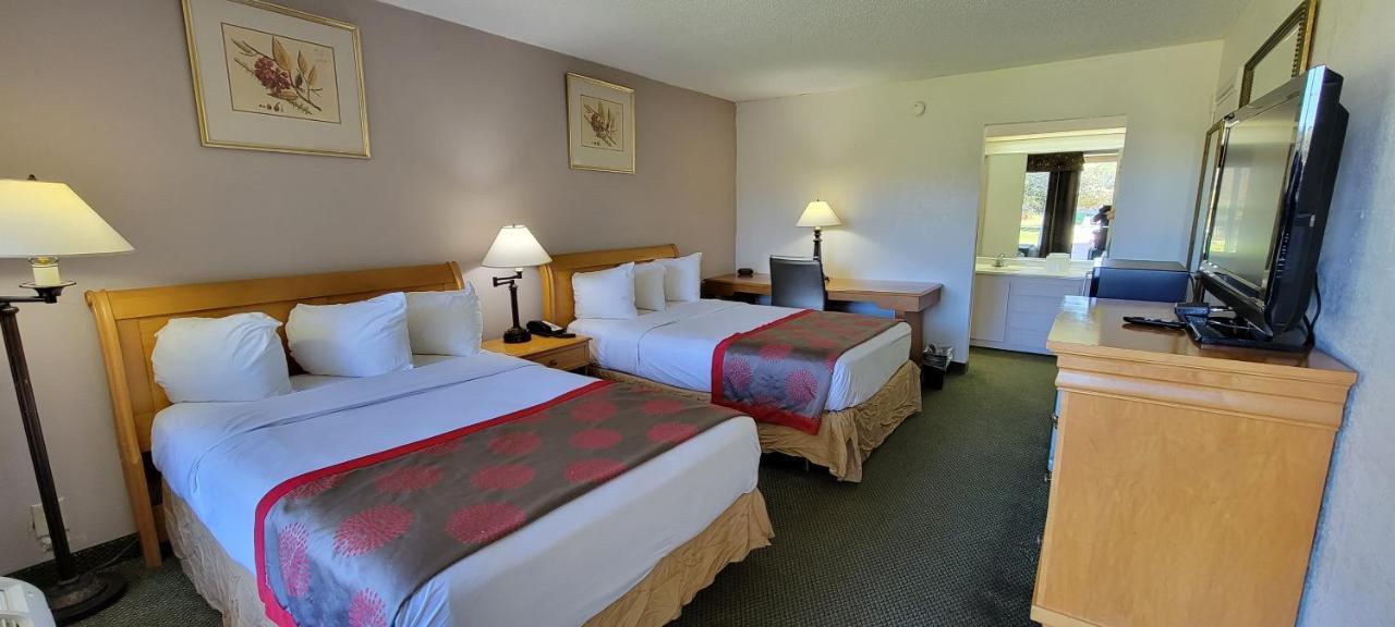 Ramada by Wyndham & Suites Warner Robins Bagian luar foto