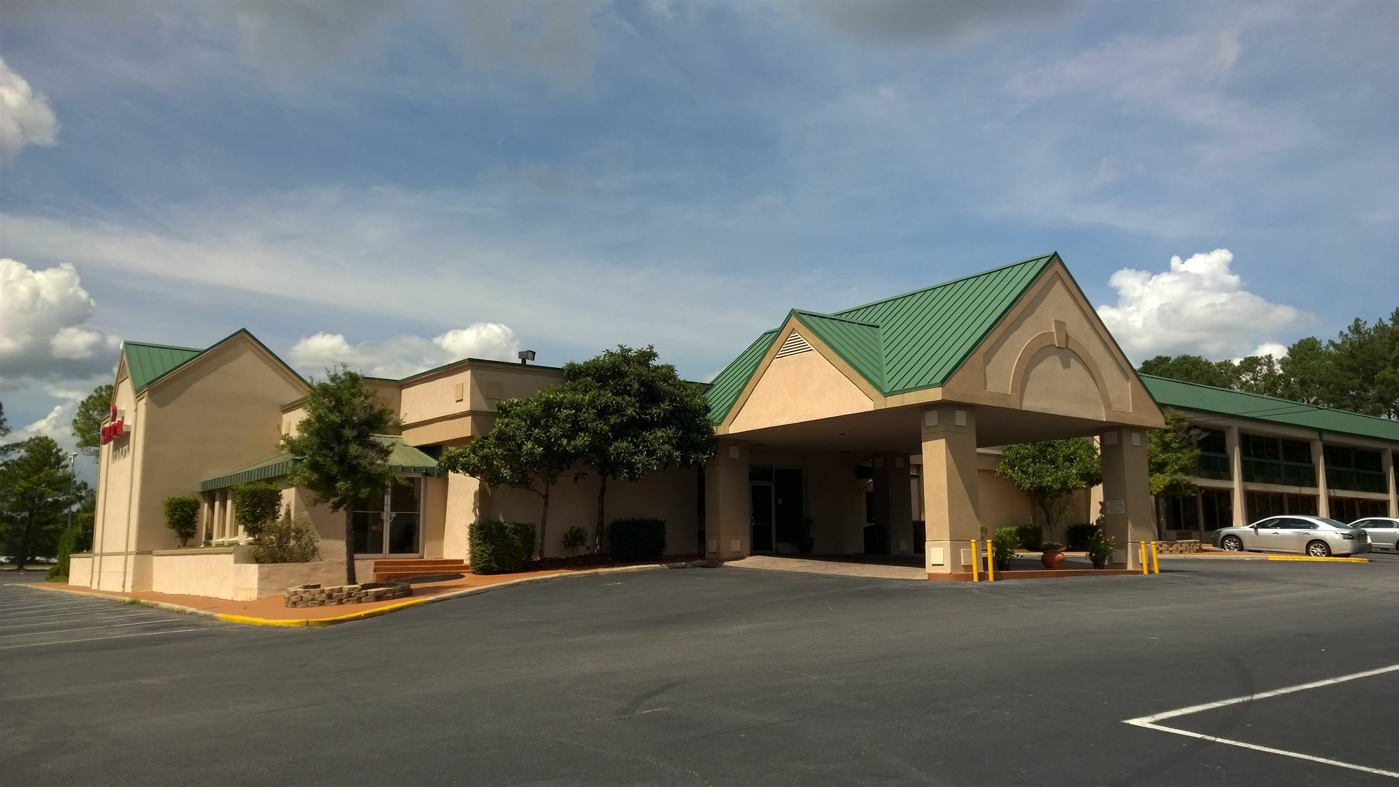 Ramada by Wyndham & Suites Warner Robins Bagian luar foto