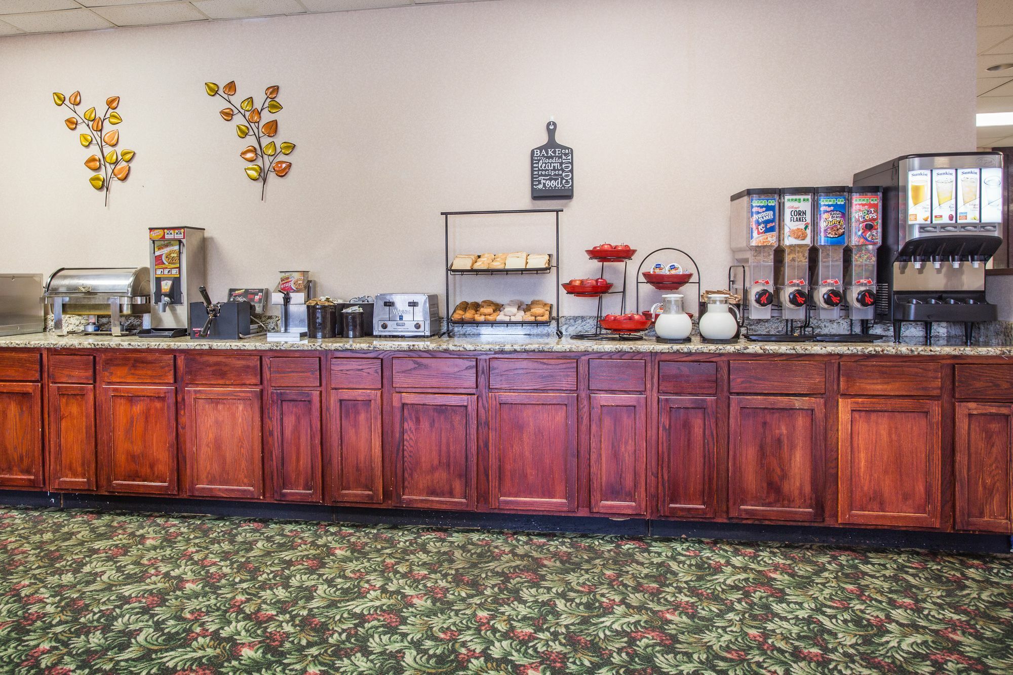Ramada by Wyndham & Suites Warner Robins Bagian luar foto