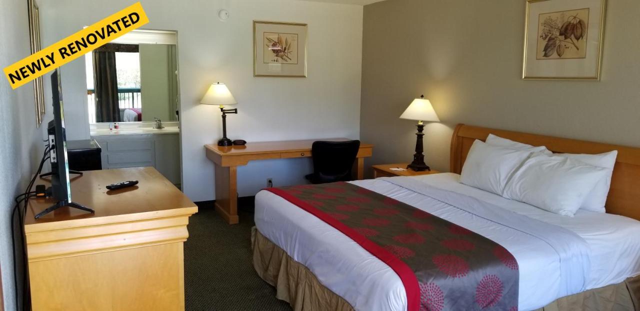 Ramada by Wyndham & Suites Warner Robins Bagian luar foto